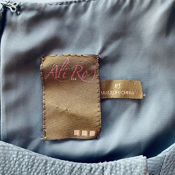 Ali Ro Black & Gray Silk Paneled Colorblock Dolman Sleeve Knee Length Dress 10 - Picture 4 of 9